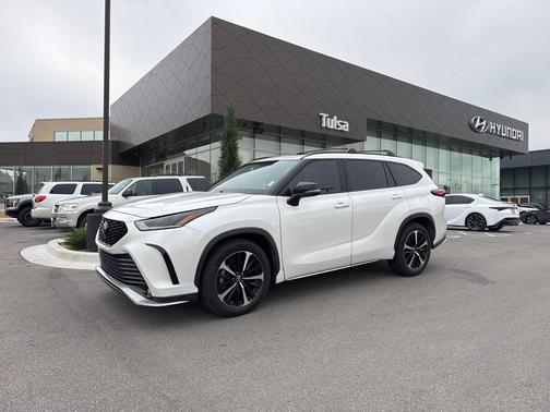 2021 Toyota Highlander XSE