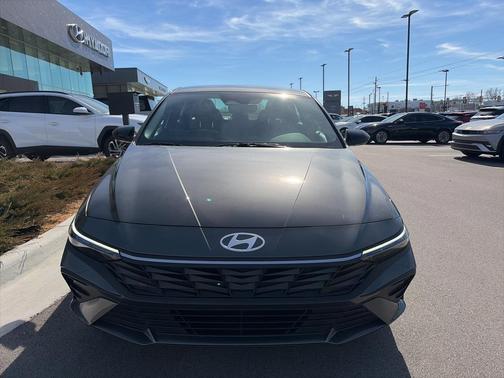 2025 Hyundai ELANTRA Sport