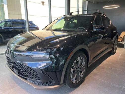 2024 Genesis GV60 Standard RWD