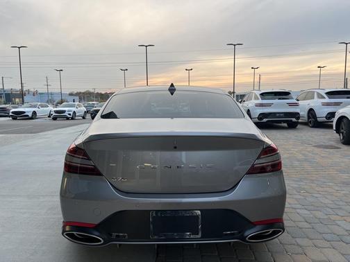 2024 Genesis G70 2.5T RWD