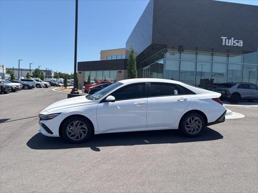 2025 Hyundai ELANTRA HEV Blue