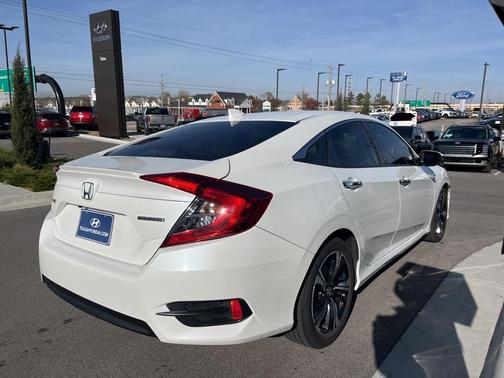 2017 Honda Civic Touring