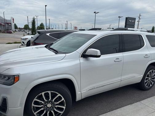 White Frost Tricoat 2020 GMC Acadia Denali