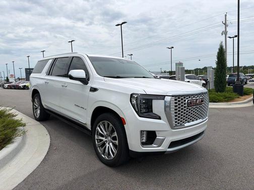 White Frost Tricoat 2021 GMC Yukon XL Denali