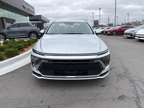 2025 Hyundai SONATA Hybrid SE