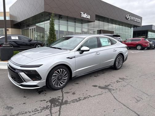 2025 Hyundai SONATA Hybrid SE