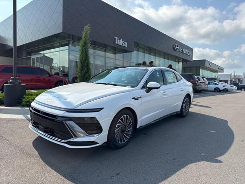 2025 Hyundai SONATA Hybrid Limited