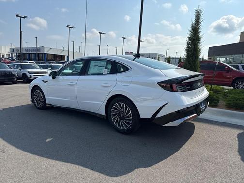 2025 Hyundai SONATA Hybrid Limited