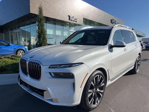 2023 BMW X7 xDrive40i