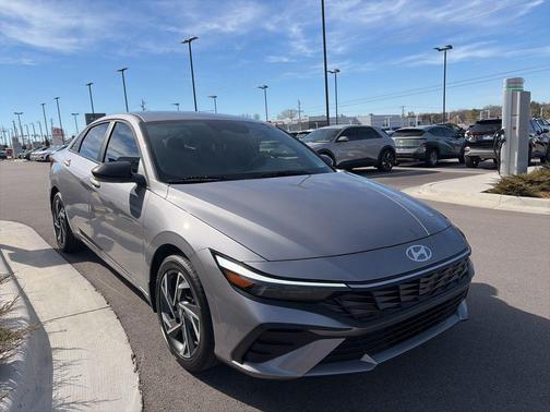 2025 Hyundai ELANTRA Sport