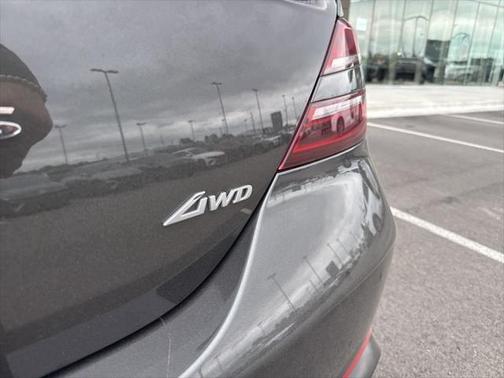 2022 Genesis G70 2.0T AWD
