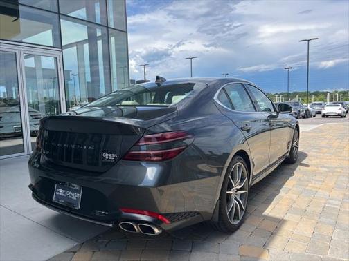 2022 Genesis G70 2.0T AWD