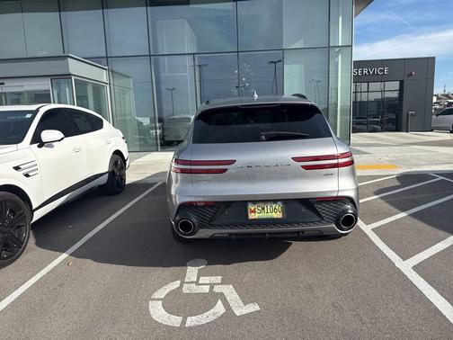 2024 Genesis GV70 2.5T AWD