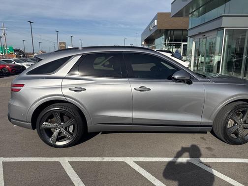 2024 Genesis GV70 2.5T AWD