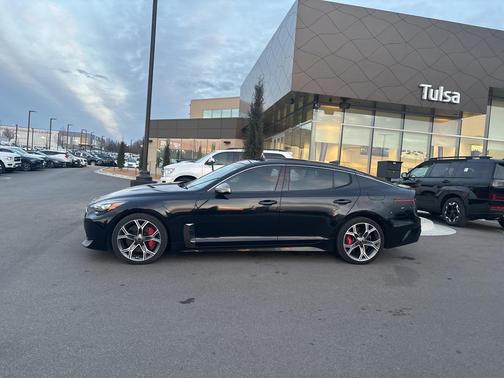 2018 Kia Stinger GT1