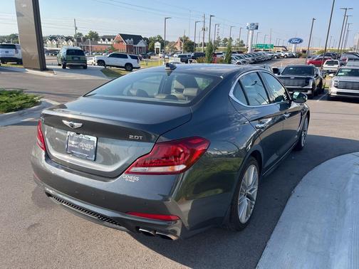 2021 Genesis G70 2.0T RWD