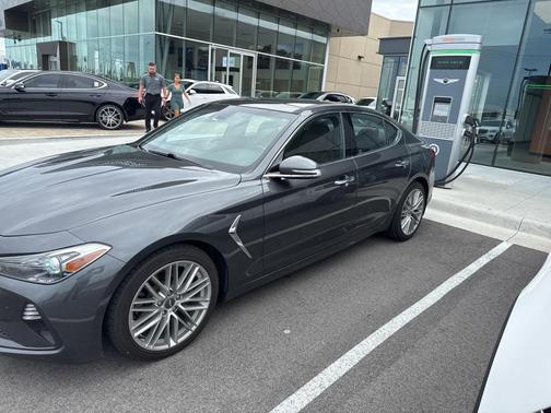 2021 Genesis G70 2.0T RWD