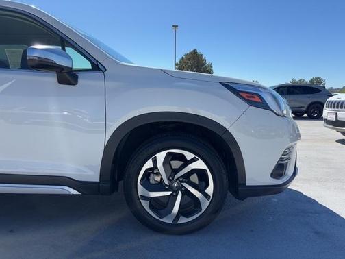 2023 Subaru Forester 2.5i Touring
