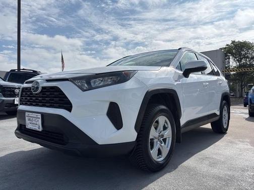 2020 Toyota RAV4 Hybrid LE