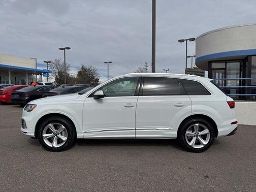 2022 Audi Q7 55 Premium