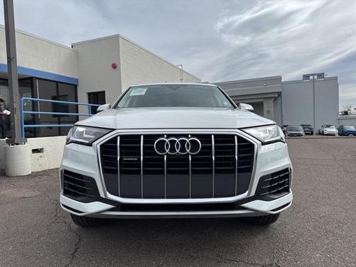2022 Audi Q7 55 Premium