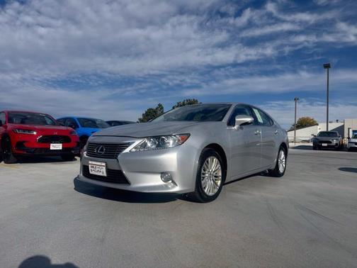 Silver Lining Metallic 2013 Lexus ES 350 Base