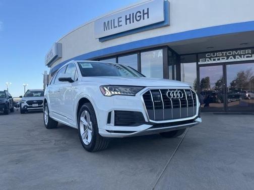2024 Audi Q7 45 Premium Plus