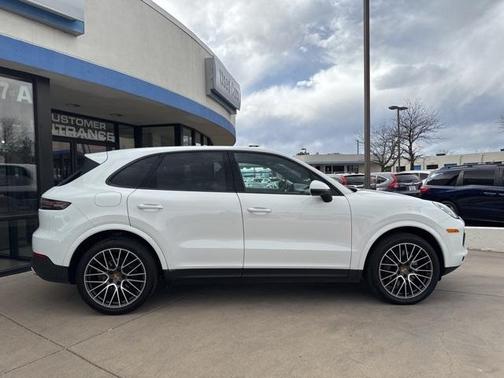2021 Porsche Cayenne Base