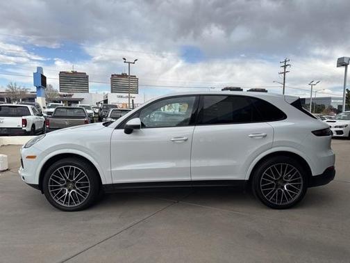 2021 Porsche Cayenne Base