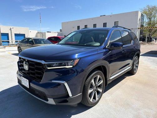 Obsidian Blue Pearl 2025 Honda Pilot Elite