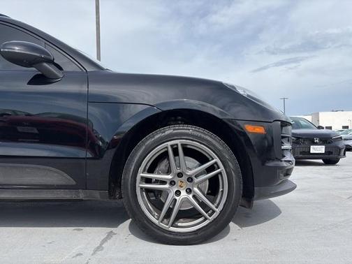 2019 Porsche Macan Base