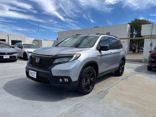 Lunar Silver Metallic 2020 Honda Passport Elite