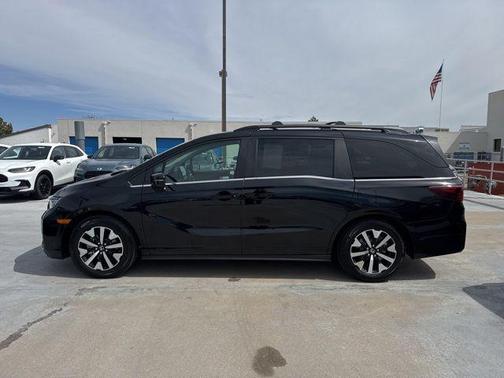 Crystal Black Pearl 2026 Honda Odyssey EX-L