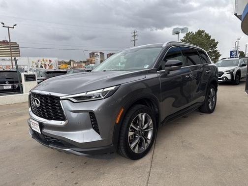2022 INFINITI QX60 Luxe