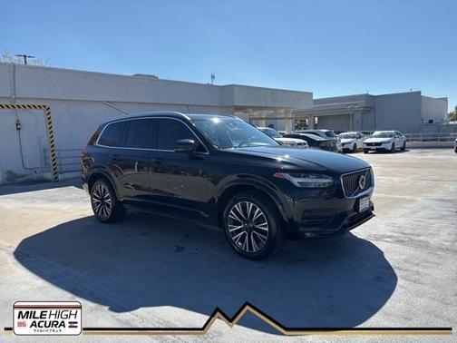 2020 Volvo XC90 T5 Momentum 7 Passenger