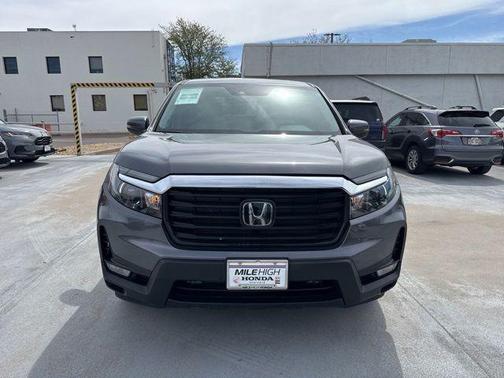 Modern Steel Metallic 2023 Honda Ridgeline RTL
