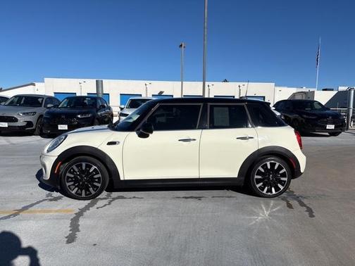 2016 MINI Hardtop Cooper