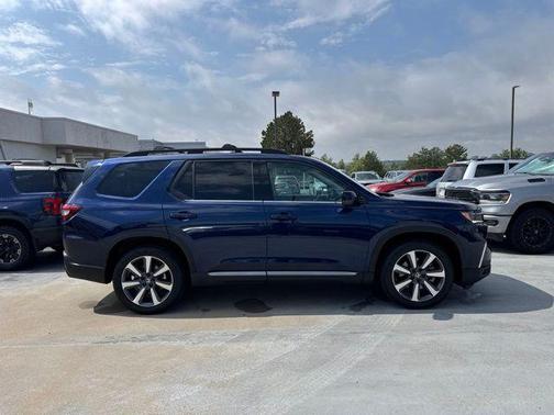 Obsidian Blue Pearl 2023 Honda Pilot Touring