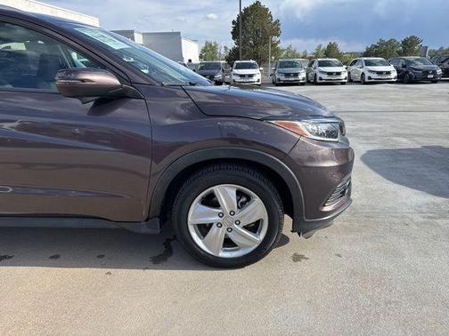 Midnight Amethyst Metallic 2019 Honda HR-V EX