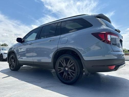 2022 Honda Pilot Black Edition
