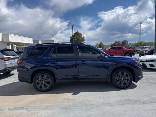 Obsidian Blue Pearl 2025 Honda Pilot Sport