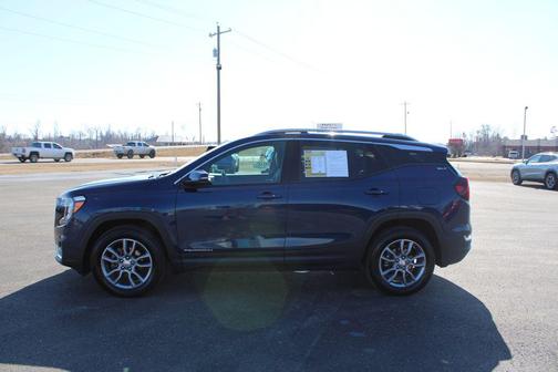 2022 GMC Terrain SLT