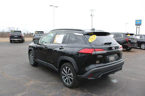 2024 Toyota Corolla Cross XLE