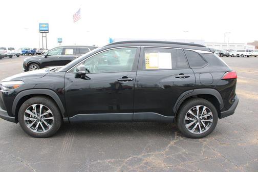 2024 Toyota Corolla Cross XLE