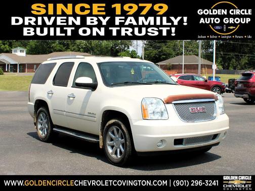 White Diamond Tricoat 2013 GMC Yukon Denali