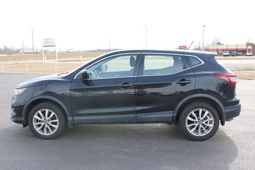 2020 Nissan Rogue Sport S