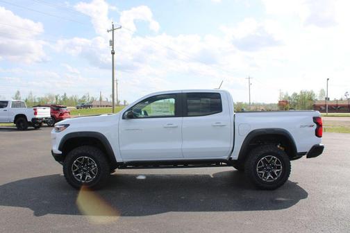 Summit White 2026 Chevrolet Colorado ZR2