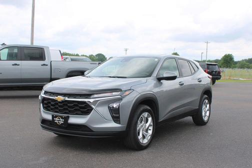 Sterling Gray Metallic 2024 Chevrolet Trax LS