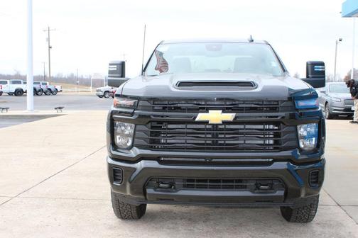 2025 Chevrolet Silverado 2500 Custom