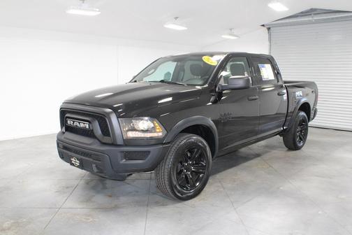 2024 RAM 1500 Classic Warlock Crew Cab 4x4 5'7' Box